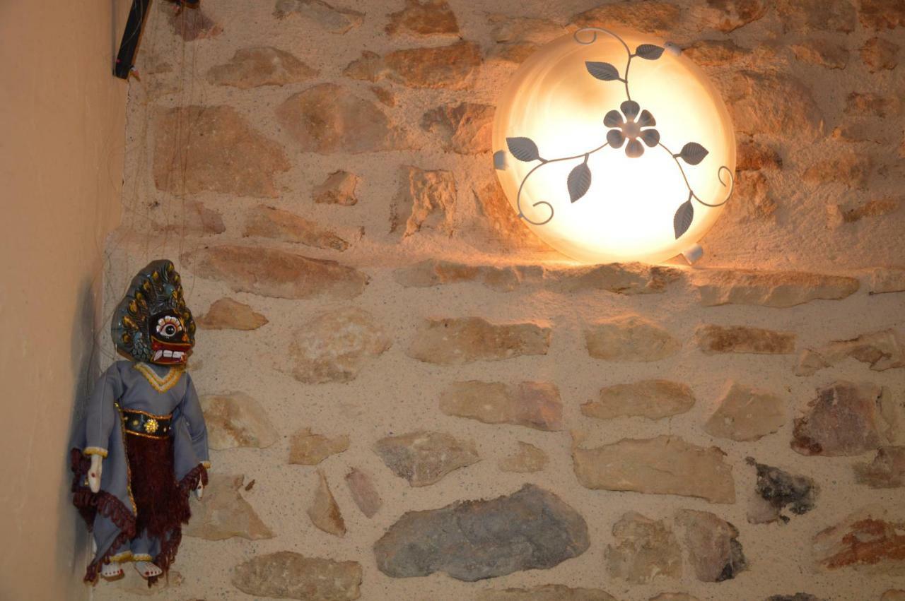 Les Deux Tours Bed and Breakfast Siorac-en-Périgord Eksteriør billede